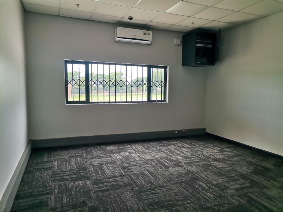 Commercial Property for Sale in Oos Einde North West